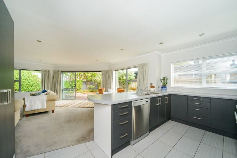 Photo of property in 28a South Street, West End, Palmerston North, 4410