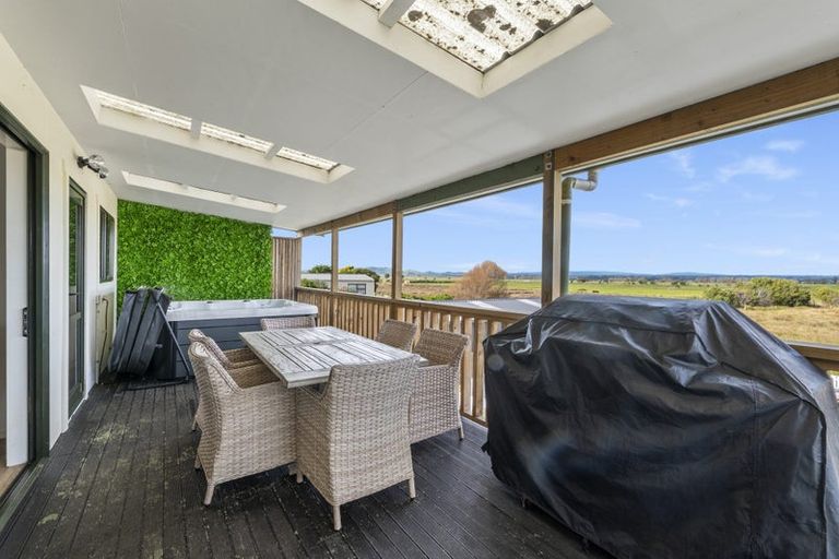 Photo of property in 196 Pukehina Parade, Pukehina, Te Puke, 3189