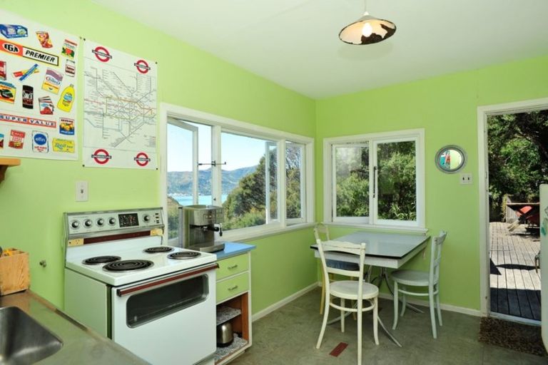 Photo of property in 46 Bayview Road, Charteris Bay, Lyttelton, 8971