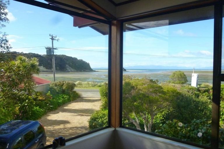 Photo of property in 37 Seddon Street, Waikanae, 5036