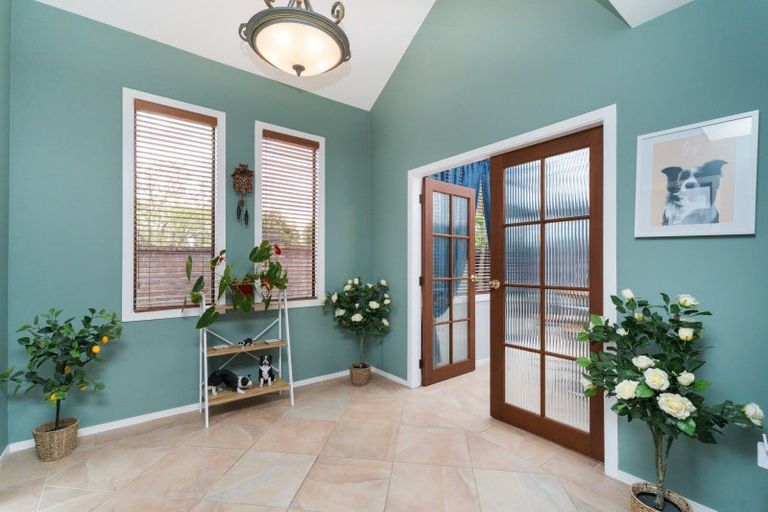 Photo of property in 16 Akaroa Avenue, Awapuni, Palmerston North, 4412