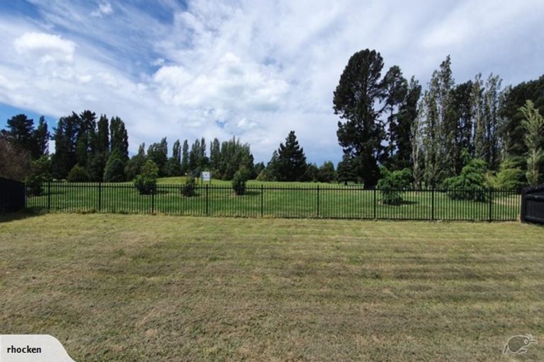 Photo of property in 18 Ruapani Street, Marshland, Christchurch, 8083