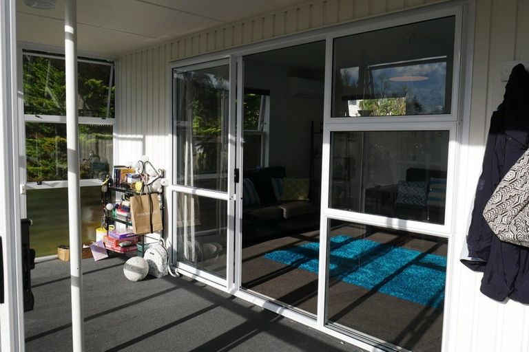 Photo of property in 470e Stokes Valley Road, Stokes Valley, Lower Hutt, 5019