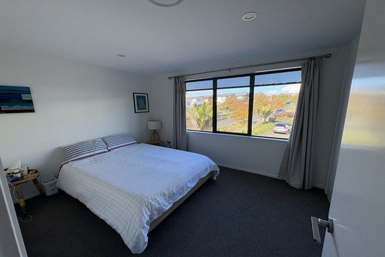 Photo of property in 3 Moki Place, Long Bay, Auckland, 0630