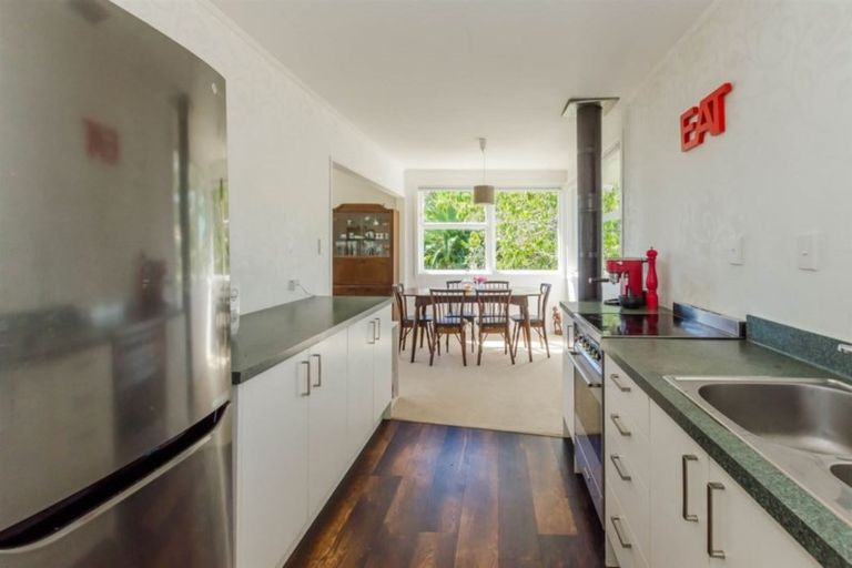 Photo of property in 5 Riwai Street, Paraparaumu, 5032