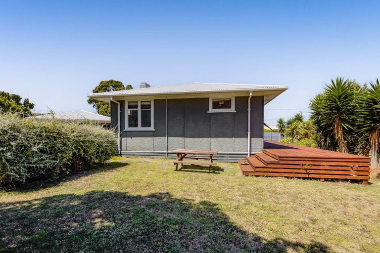 Photo of property in 49 Fox Street, Opunake, 4616