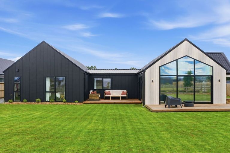 Photo of property in 94 Ridgeland Way, West Melton, 7618