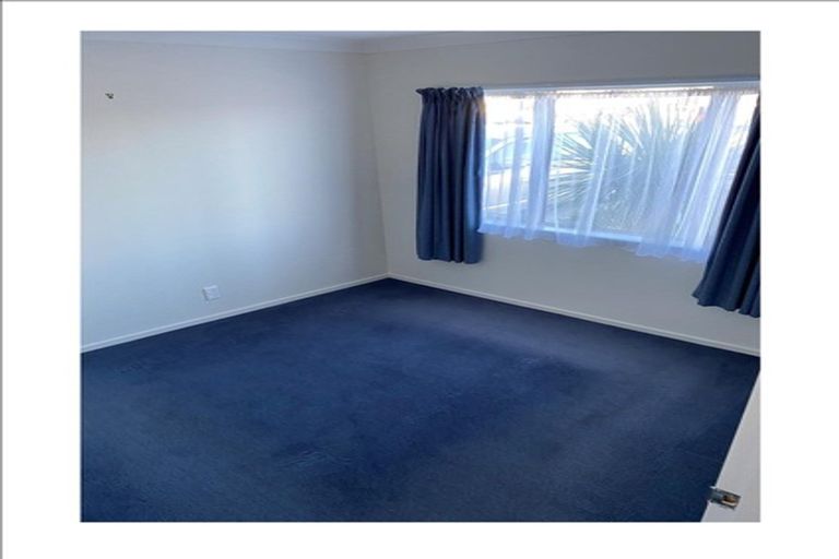 Photo of property in 20 Bowes Crescent, Strathmore Park, Wellington, 6022