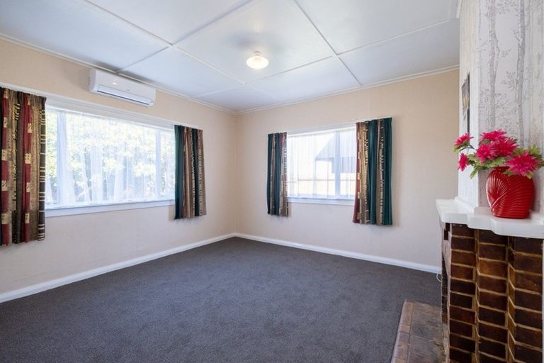 Photo of property in 35 Mawhitiwhiti Road, Normanby, Hawera, 4614