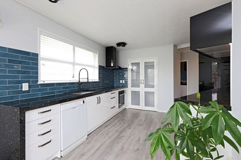 Photo of property in 87 Riverbend Road, Onekawa, Napier, 4110