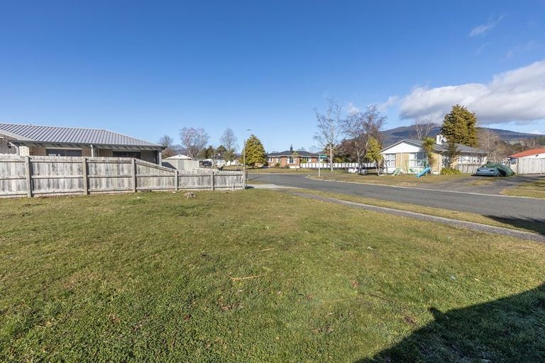 Photo of property in 38 Te Iwiheke Place, Turangi, 3334
