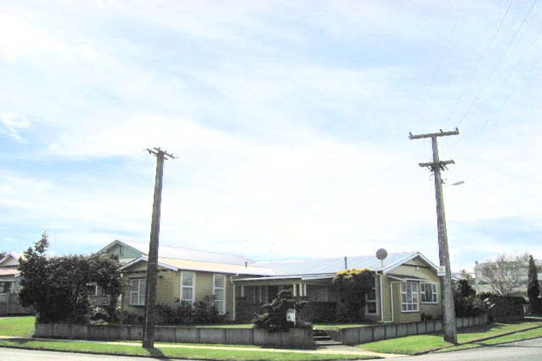 Photo of property in 82 Gonville Avenue, Gonville, Whanganui, 4501