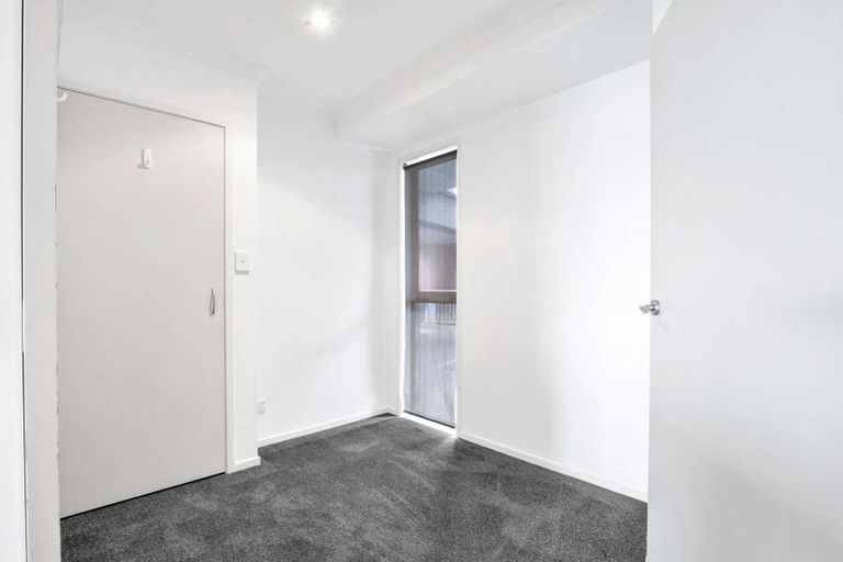 Photo of property in Algarve Apartments, 215/332 Maunganui Road, Mount Maunganui, 3116