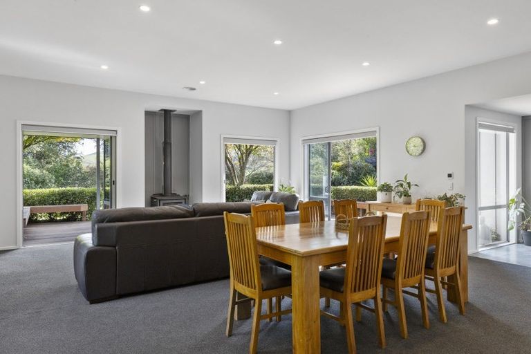 Photo of property in 60 Dalmore Way, Acacia Bay, Taupo, 3385