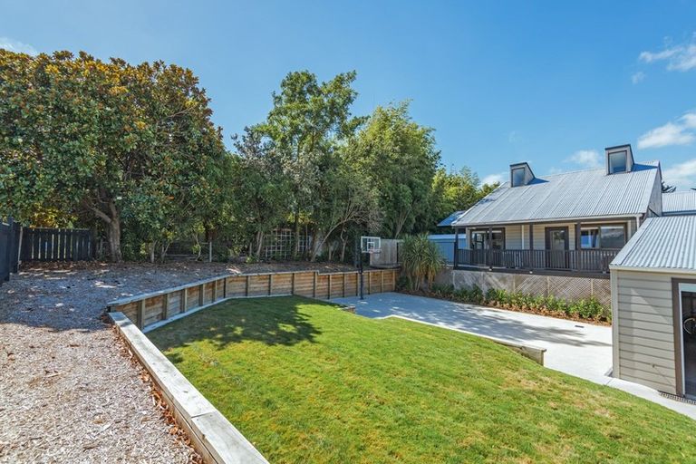 Photo of property in 23 Course Lane, Sanson, 4817