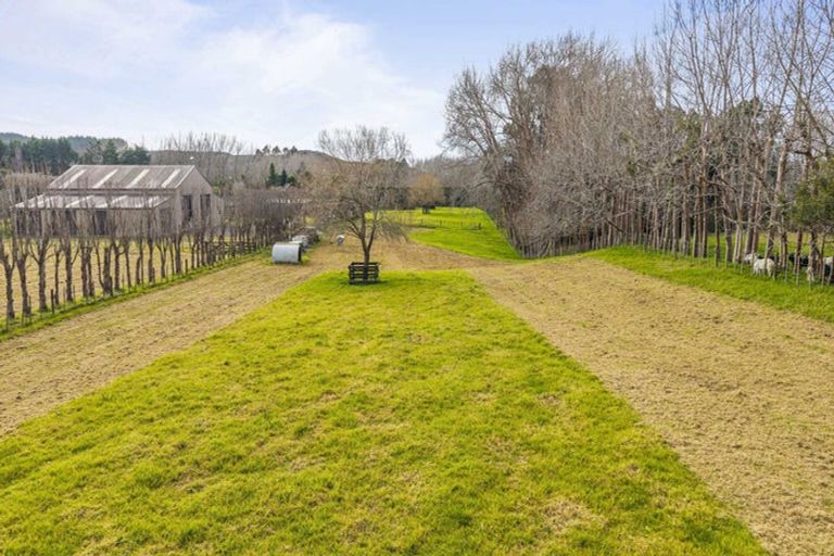 Photo of property in 87 Croft Lane, Riverhead, Albany, 0793