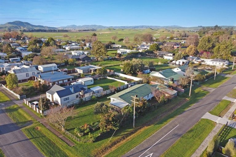 Photo of property in 11 Bell Street, Otane, 4202