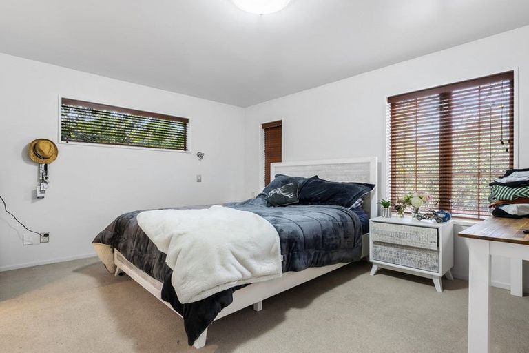 Photo of property in 29 Straven Road, Riccarton, Christchurch, 8011