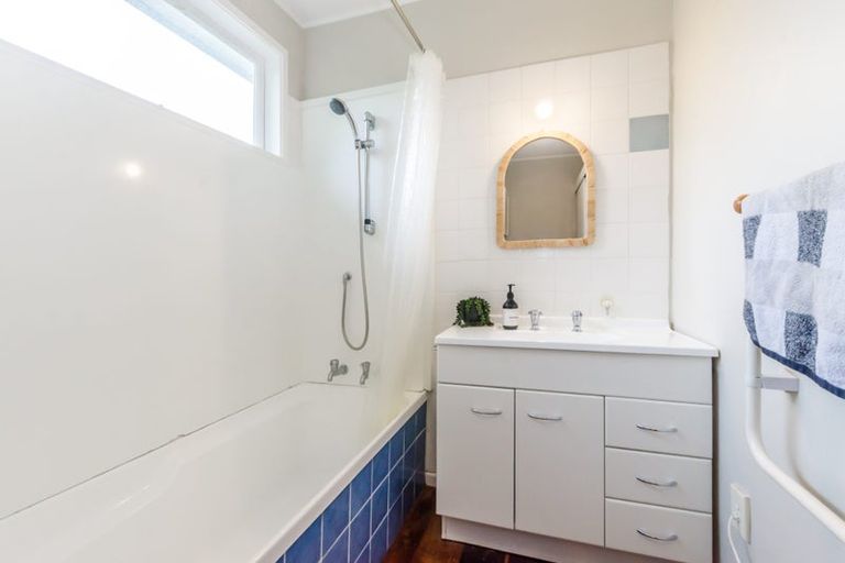 Photo of property in 8 Ngaio Road, Raumati Beach, Paraparaumu, 5032