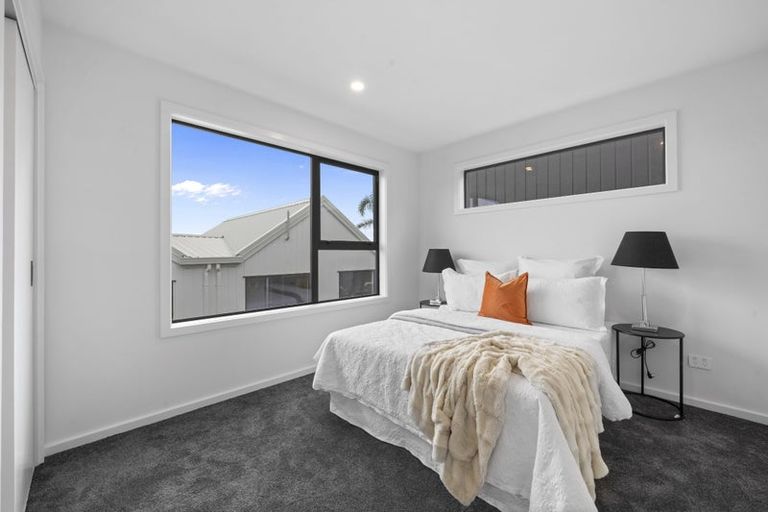 Photo of property in 94 Takutai Avenue, Half Moon Bay, Auckland, 2012