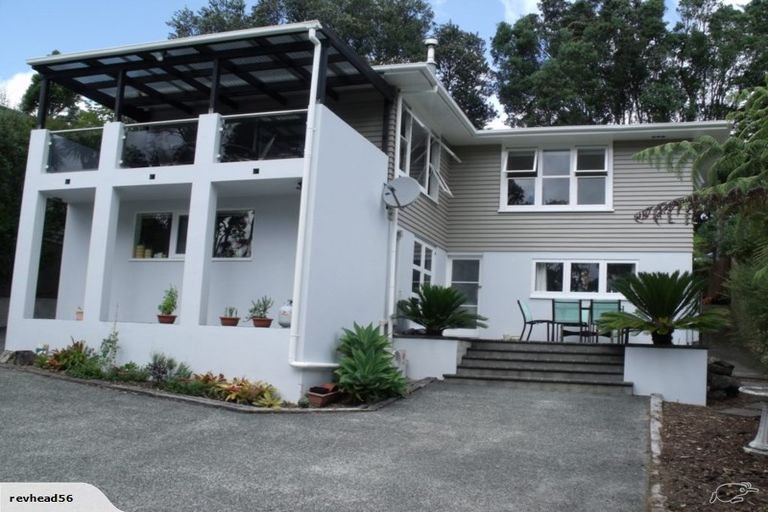 Photo of property in 97 Takahe Road, Titirangi, Auckland, 0604