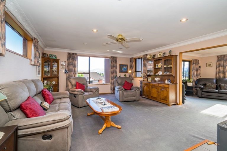 Photo of property in 31 Mcfadden Drive, Mosgiel, 9024