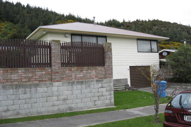 Photo of property in 42 Trelawney Road, Wainuiomata, Lower Hutt, 5014