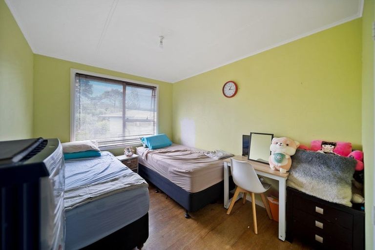 Photo of property in 9 Sutton Avenue, Mangere East, Auckland, 2024