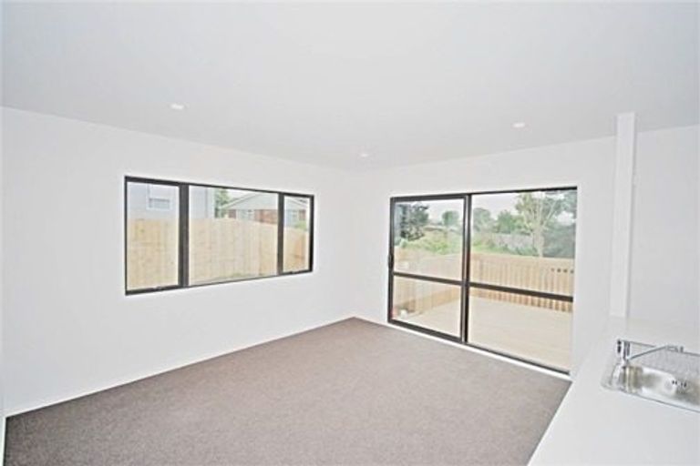 Photo of property in 90 Chelburn Crescent, Mangere East, Auckland, 2024