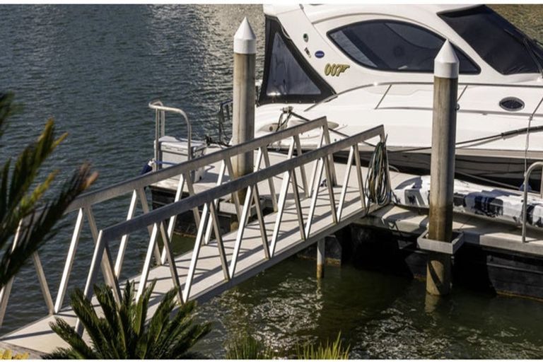 Photo of property in 13 Awatea Drive, Whitianga, 3510