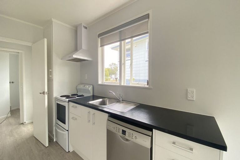 Photo of property in 63 Rehia Road, Massey, Auckland, 0614