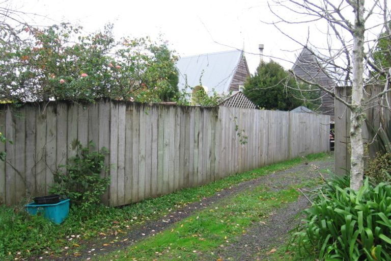 Photo of property in 18 Austin Road, Greenhithe, Auckland, 0632