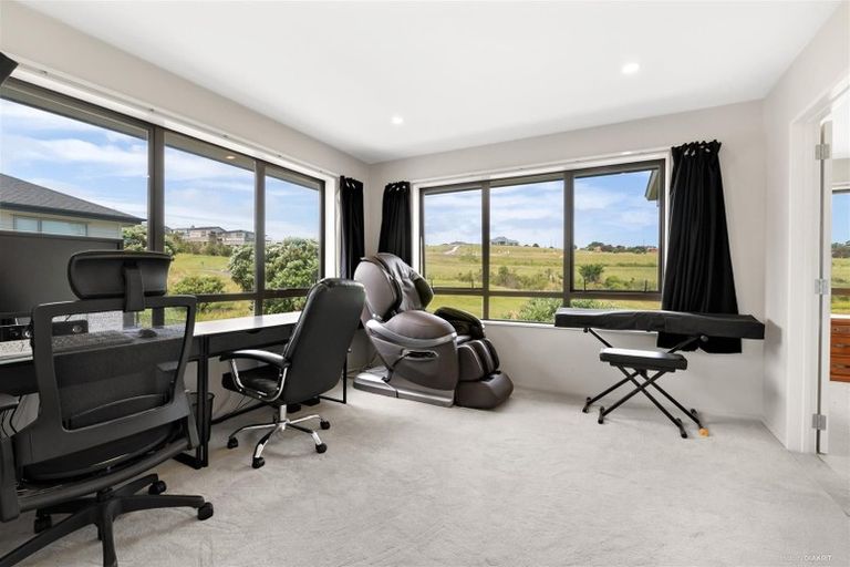 Photo of property in 14 Parkview Drive, Gulf Harbour, Whangaparaoa, 0930