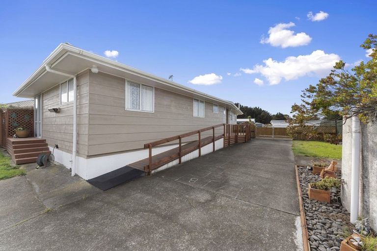 Photo of property in 28 Barling Street, Himatangi Beach, Foxton, 4891