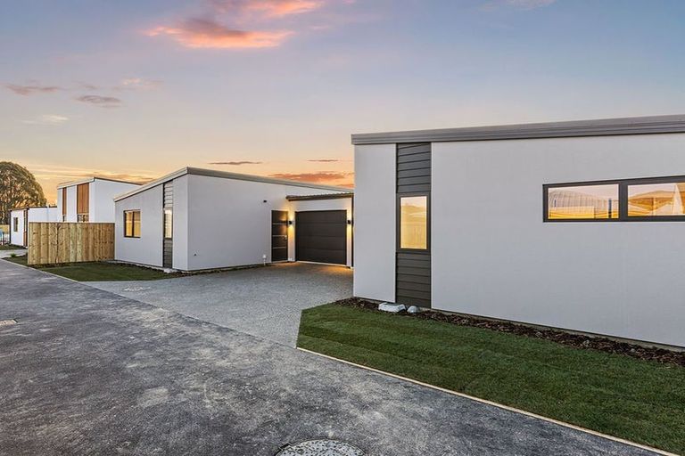 Photo of property in 26 Eccles Place, Halswell, 8025