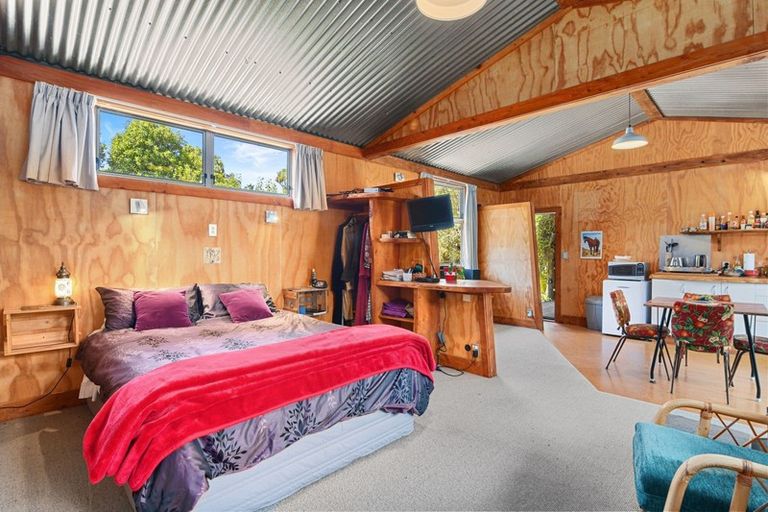 Photo of property in 15 Tukurua Road, Parapara, Takaka, 7182