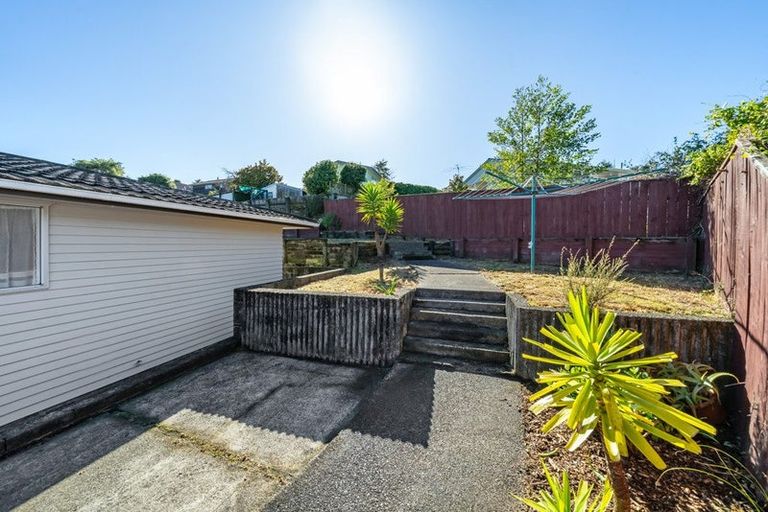Photo of property in 20 Blueberry Grove, Timberlea, Upper Hutt, 5018
