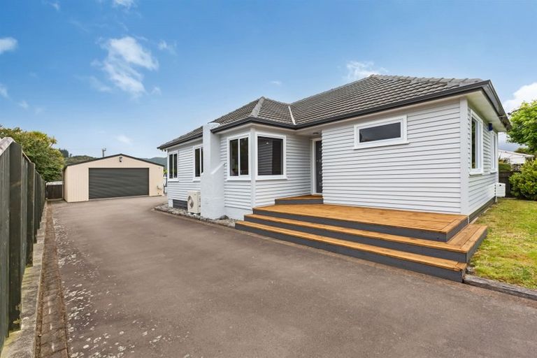 Photo of property in 52 Totara Street, Wainuiomata, Lower Hutt, 5014