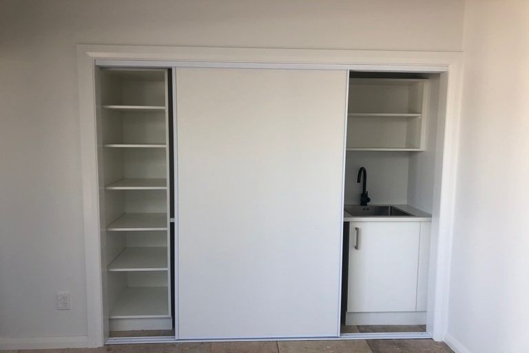 Photo of property in 26 Gamblins Road, Saint Martins, Christchurch, 8022