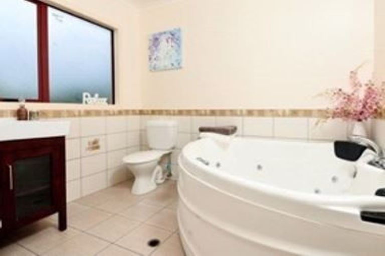 Photo of property in 15 Kakanui Avenue, Hillcrest, Hamilton, 3216