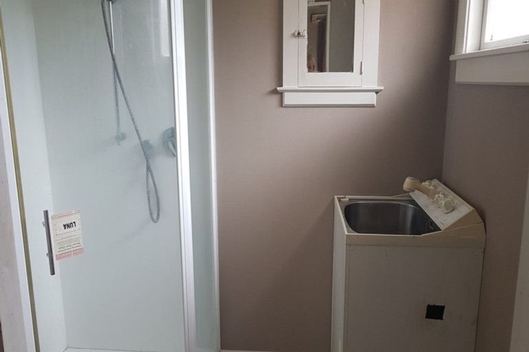 Photo of property in 6 George Street, Waimate, 7924