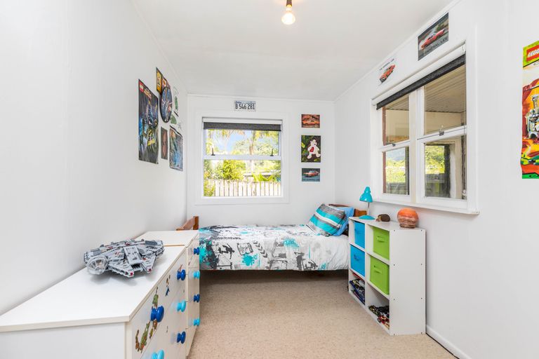 Photo of property in 49 Foster Avenue, Huia, Auckland, 0604