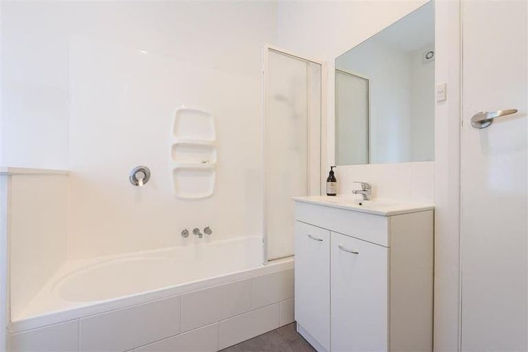 Photo of property in 27 Sar Street, Wadestown, Wellington, 6012