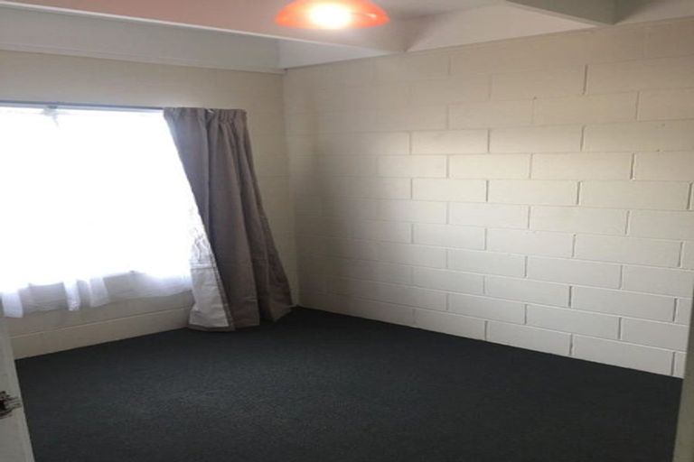 Photo of property in 22 Tironui Station Road East, Papakura, 2112