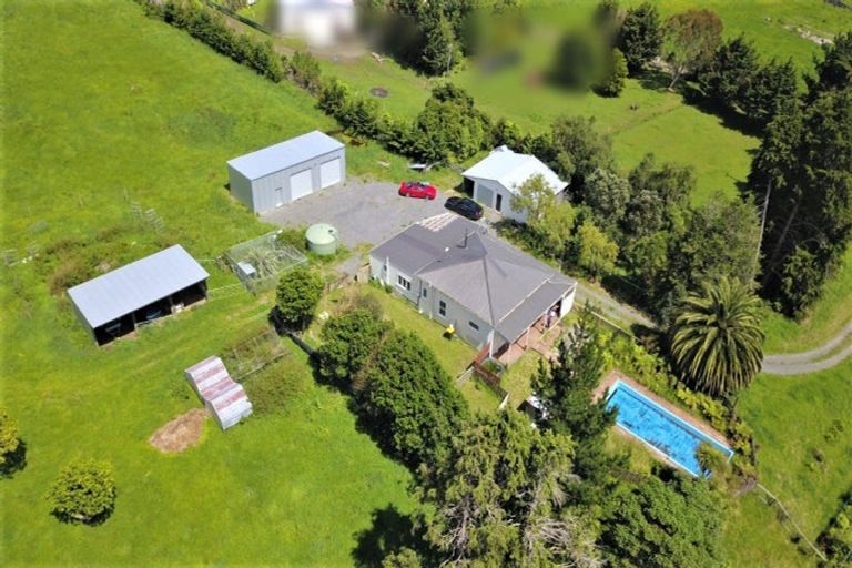 Photo of property in 226 Mangahao Road, Shannon, Palmerston North, 4474
