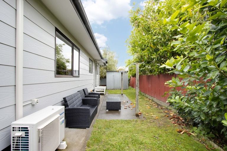 Photo of property in 15a Waterhouse Street, Taradale, Napier, 4112