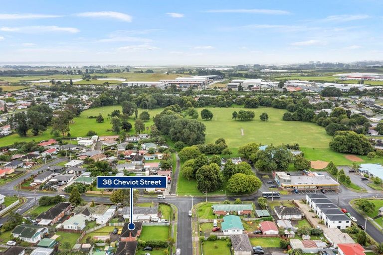 Photo of property in 38 Cheviot Street, Mangere East, Auckland, 2024