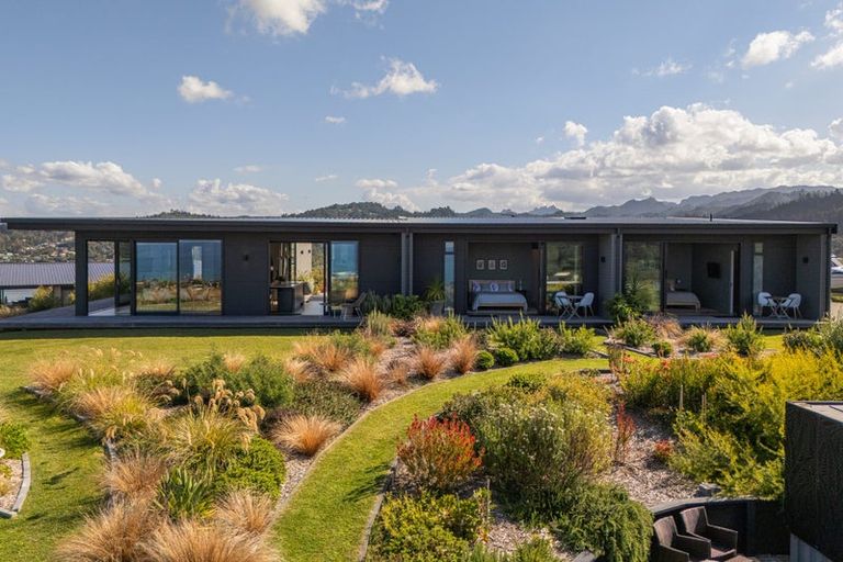 Photo of property in 7 Mason Rise, Tairua, 3508