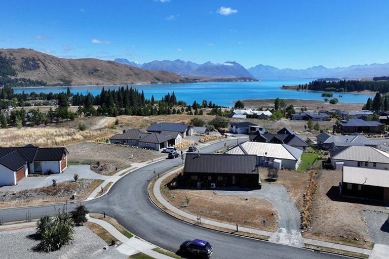 Photo of property in 21 Mistake Drive, Lake Tekapo, 7999