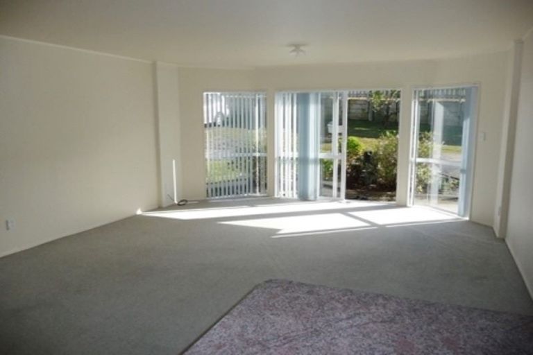 Photo of property in 130n Lakeside Drive, Orewa, 0931